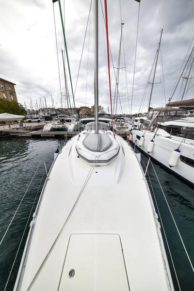 Book yachts online - sailboat - Bavaria Cruiser 46 - SIX BAG - rent