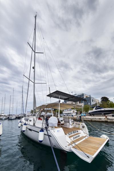Book yachts online - sailboat - Bavaria Cruiser 46 - SIX BAG - rent