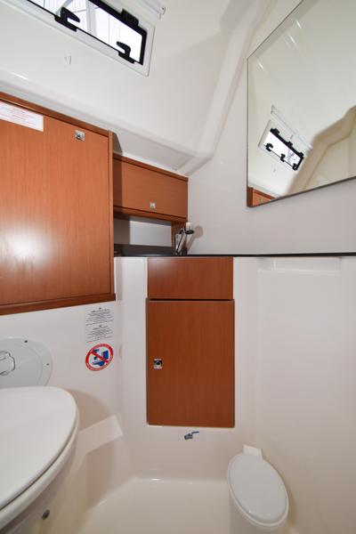 Book yachts online - sailboat - Bavaria Cruiser 46 - SIX BAG - rent