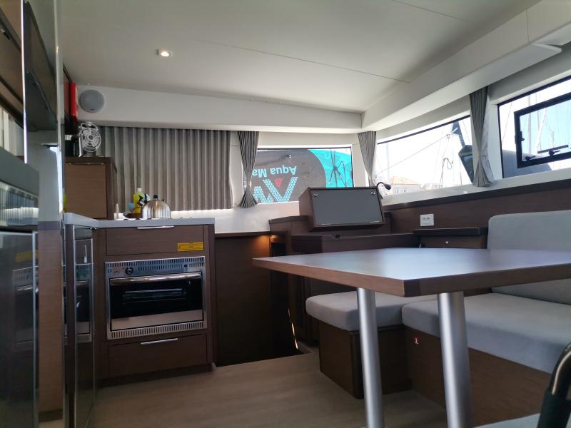 Book yachts online - catamaran - Lagoon 40 - wave elli - rent