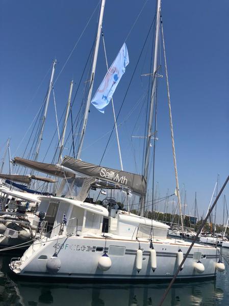 Book yachts online - catamaran - Lagoon 450  Flybridge - MIA PLUS - rent