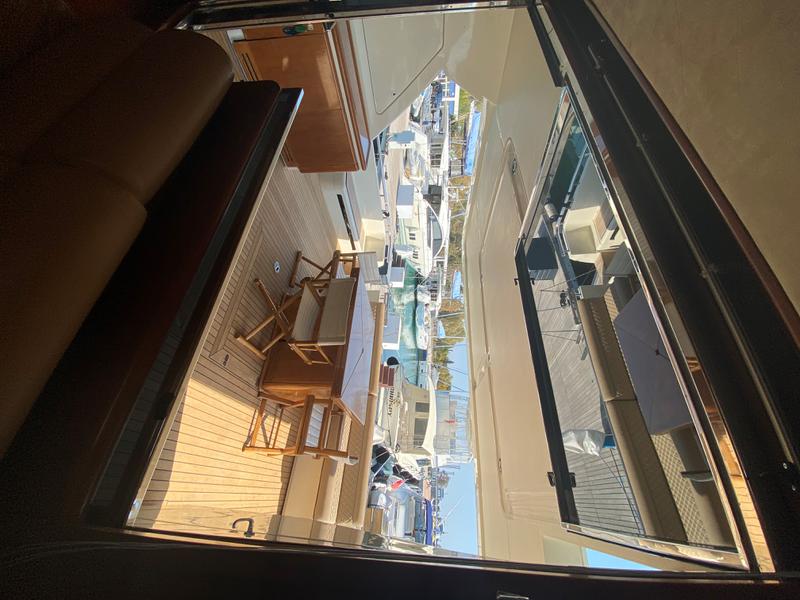 Book yachts online - motorboat - Ferretti 76' Fly - Bruno - rent
