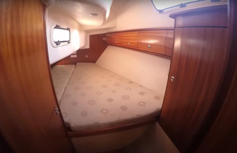 Book yachts online - sailboat - Bavaria 32 - Alexandros - rent
