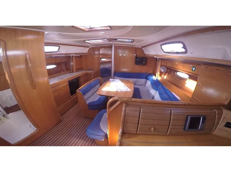 Book yachts online - sailboat - Bavaria 39 Cruiser - Orestis - rent