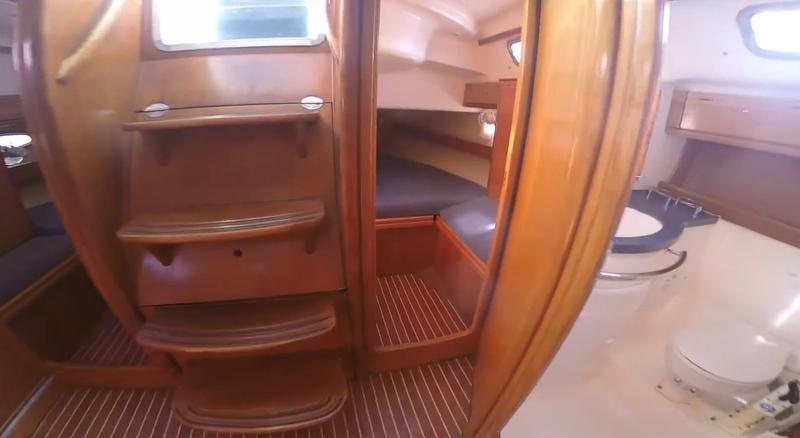 Book yachts online - sailboat - Bavaria 39 Cruiser - Orestis - rent