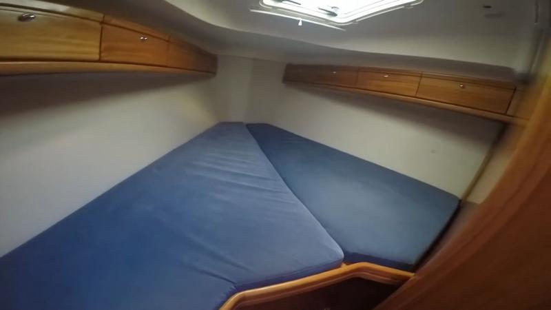 Book yachts online - sailboat - Bavaria 37 Cruiser - Alexandros I - rent