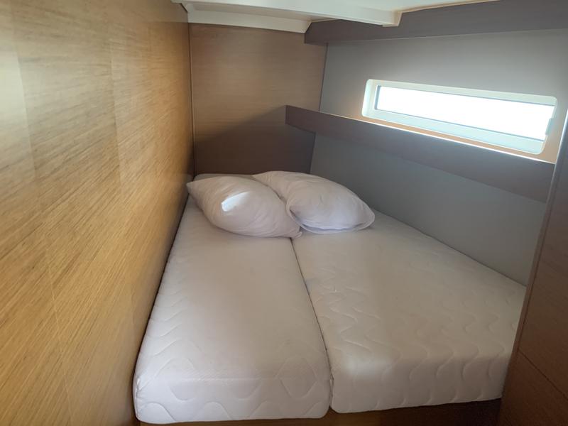 Book yachts online - sailboat - Sun Odyssey 440 - Olympia - rent