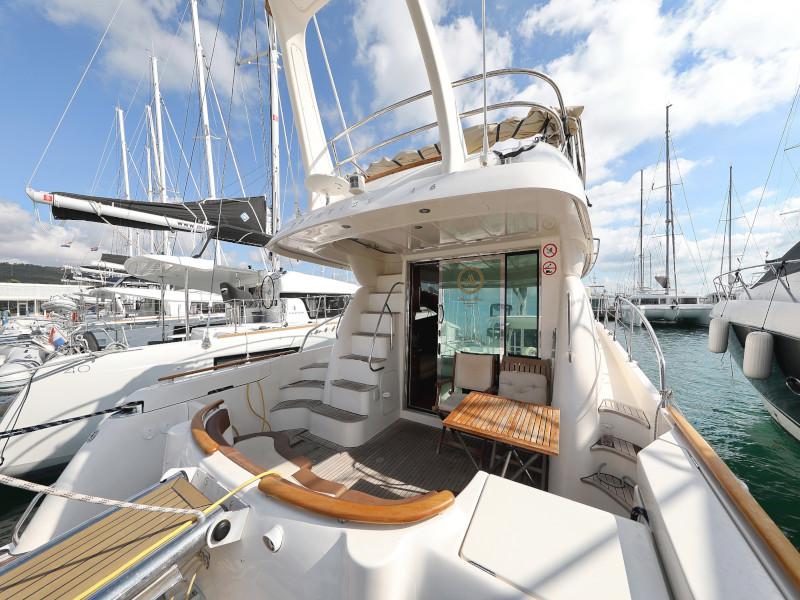 Book yachts online - motorboat - Jeanneau Prestige 46 Fly - ANIMA MARIS - rent