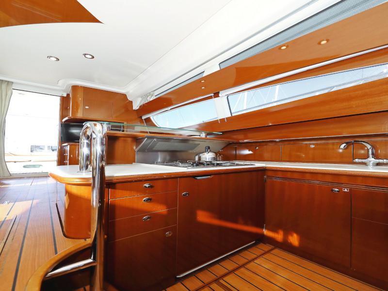 Book yachts online - motorboat - Jeanneau Prestige 46 Fly - ANIMA MARIS - rent