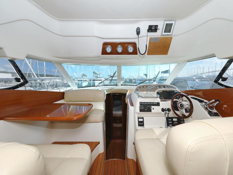 Book yachts online - motorboat - Jeanneau Prestige 46 Fly - ANIMA MARIS - rent