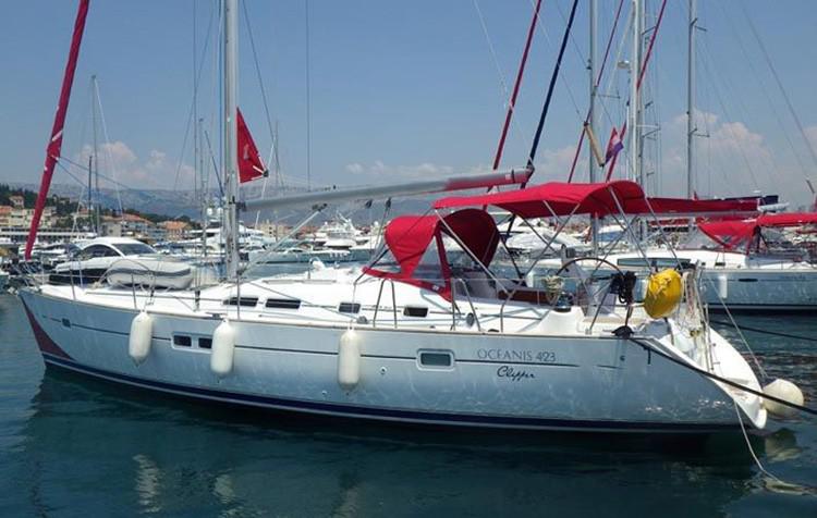 Book yachts online - sailboat - Oceanis 423 - Pločica - rent