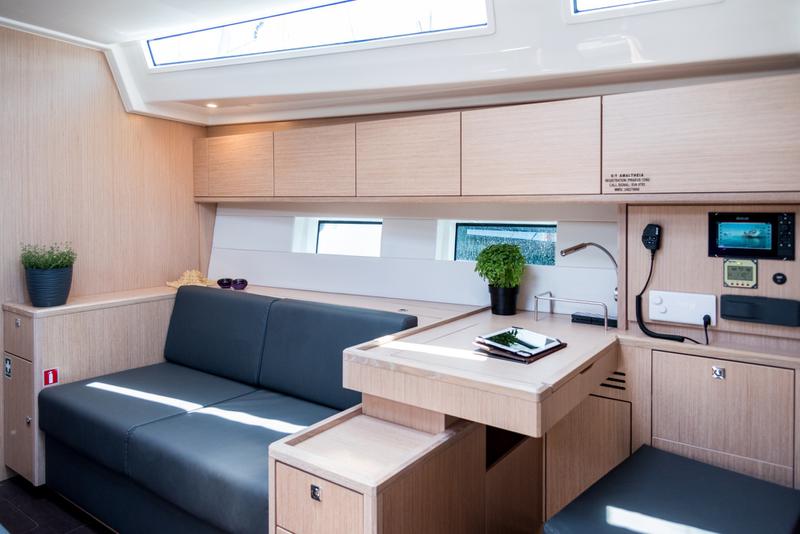 Book yachts online - sailboat - Bavaria C50 - no name - rent