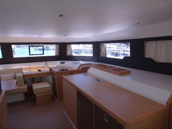 Book yachts online - catamaran - Dufour Catamaran 48 - Vittoria - rent