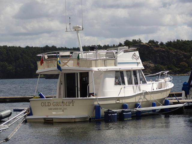 Book yachts online - motorboat - Mainship 390 Trawler - Old Grumpy - rent