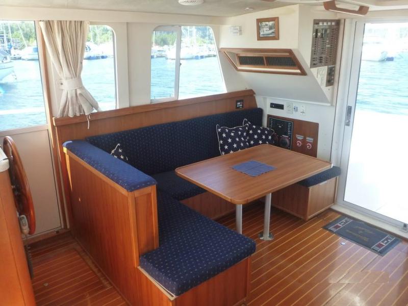 Book yachts online - motorboat - Mainship 390 Trawler - Old Grumpy - rent