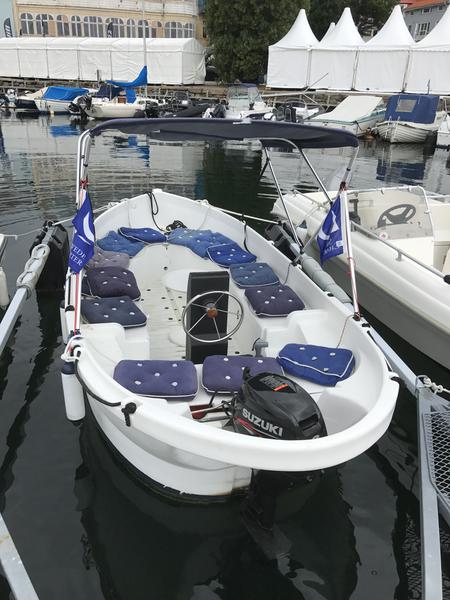 Book yachts online - motorboat - Whaly 440 Exclusive - Atlantica 1 - rent