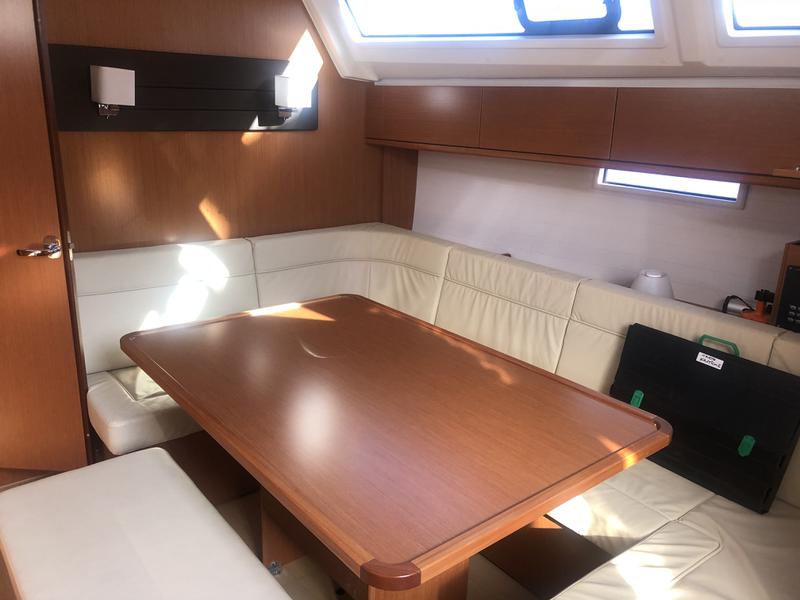 Book yachts online - sailboat - Bavaria Cruiser 46 * - Perda Longa  - rent