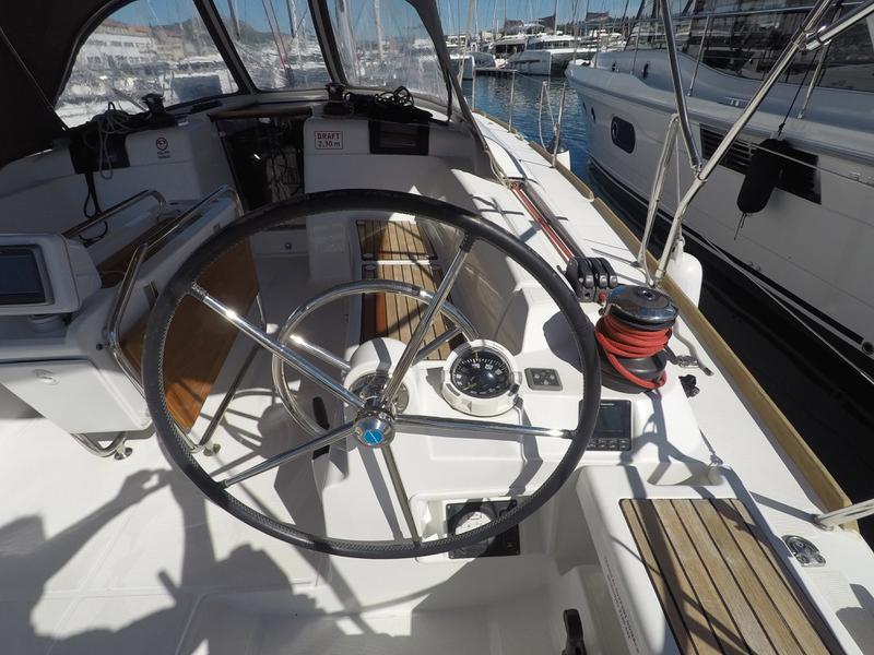 Book yachts online - sailboat - Sun Odyssey 449 - Elissa - rent