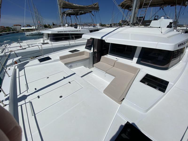 Book yachts online - catamaran - Bali 4.6 - Acrux - rent