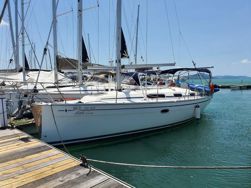 Book yachts online - sailboat - Bavaria 34 Cruiser - Little Eva - rent