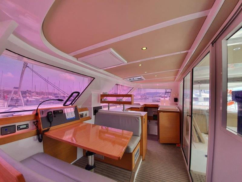 Book yachts online - catamaran - Nautitech 40 Open - Pina Colada - rent