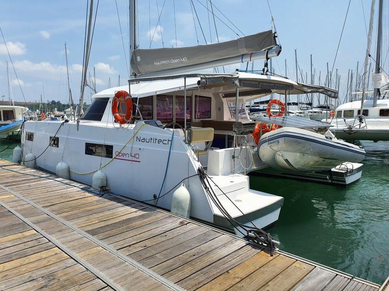 Book yachts online - catamaran - Nautitech 40 Open - Pina Colada - rent