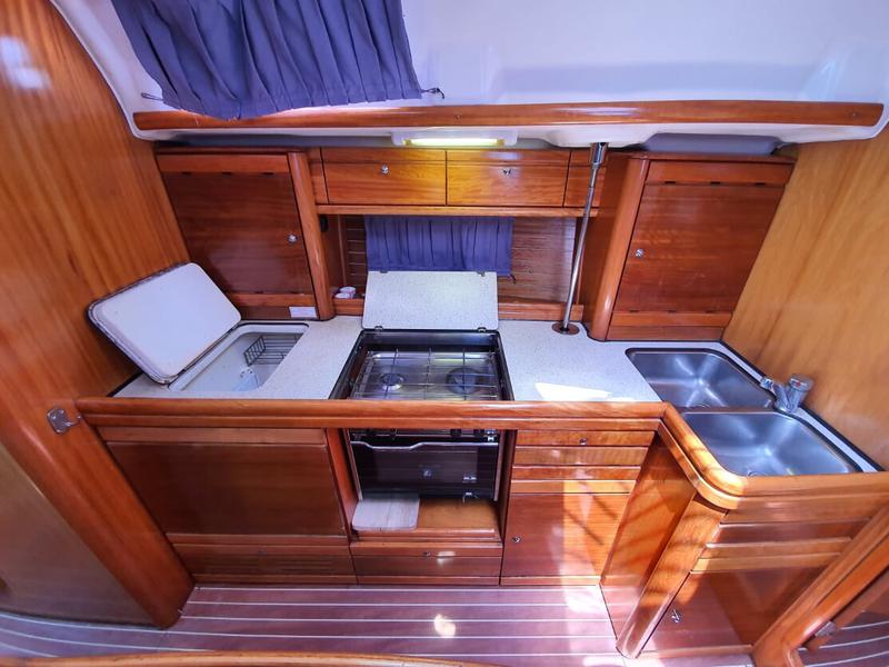 Book yachts online - sailboat - Bavaria 39 - Diana - rent
