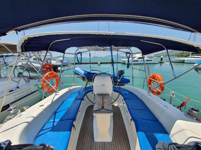 Book yachts online - sailboat - Bavaria 39 - Diana - rent