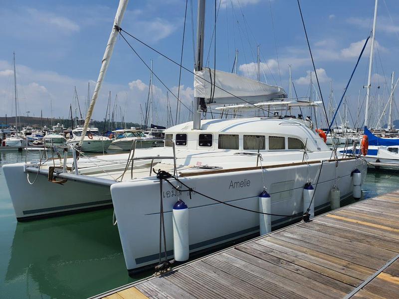 Book yachts online - catamaran - Lagoon - 380 - Amelie - rent