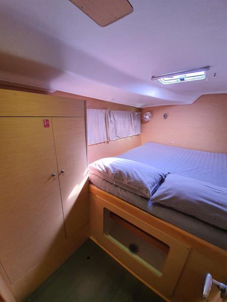 Book yachts online - catamaran - Lagoon - 380 - Amelie - rent