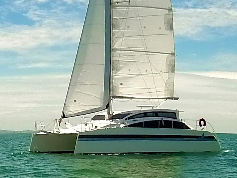Book yachts online - catamaran - Island Spirit 380 - Island Time - rent
