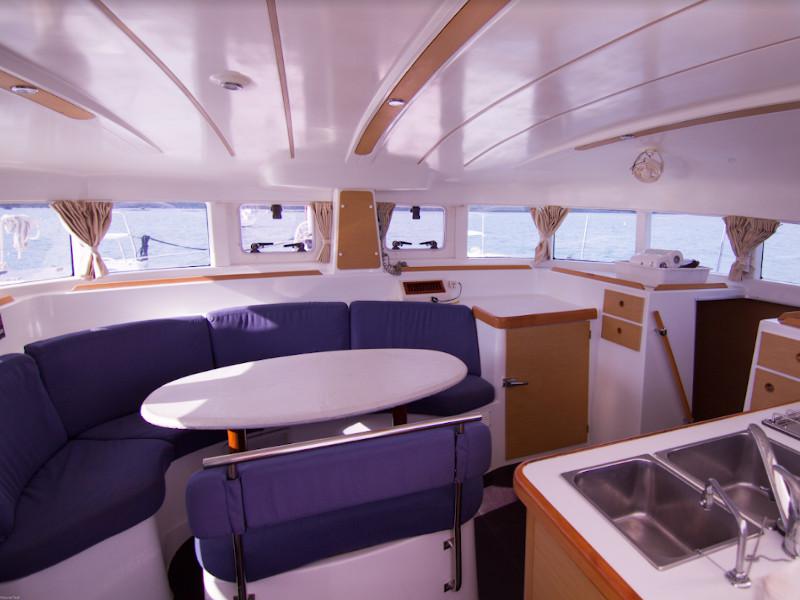 Book yachts online - catamaran - Lagoon 380 - My Shangri-La - rent