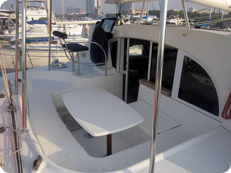 Book yachts online - catamaran - Lagoon 380 - My Shangri-La - rent
