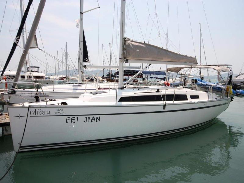Book yachts online - sailboat - Bavaria 33 Cruiser - Fei Jian - rent