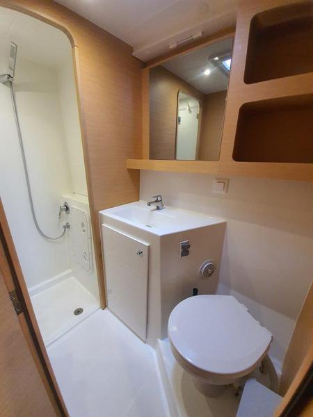 Book yachts online - catamaran - Lagoon - 42 - Mami - rent