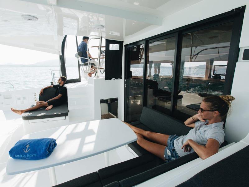 Book yachts online - catamaran - Lagoon - 42 - Mami - rent