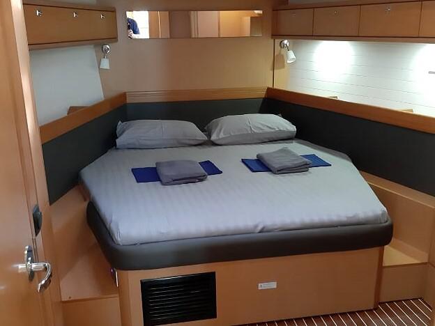 Book yachts online - sailboat - Bavaria 46 Cruiser - Kingsman - rent