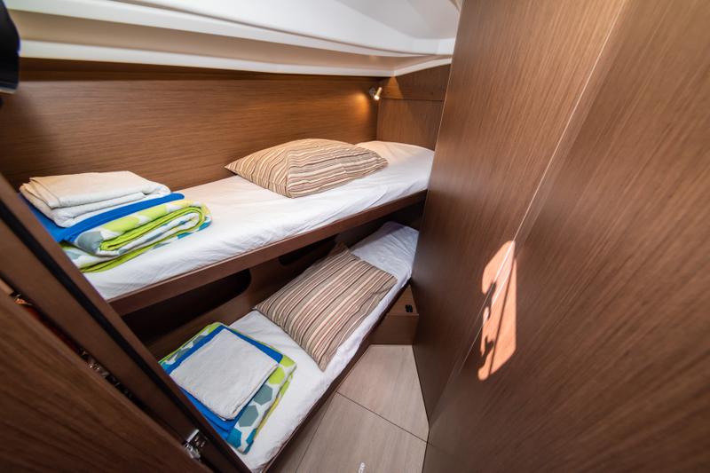 Book yachts online - sailboat - Oceanis 40.1 - Poseidon - rent