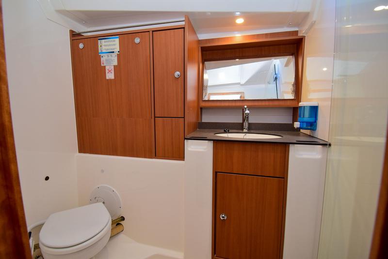 Book yachts online - sailboat - Bavaria 50 Cruiser - MINA - rent