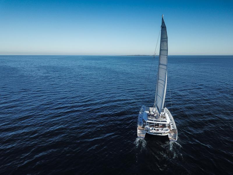 Book yachts online - catamaran - Open Ocean 740Performance - Skimmer - rent