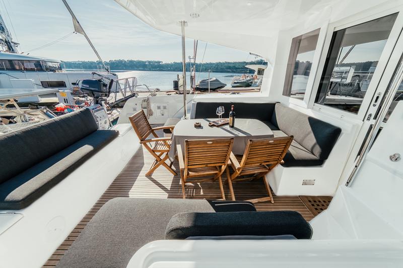 Book yachts online - catamaran - Lagoon 40 - MEEA - rent