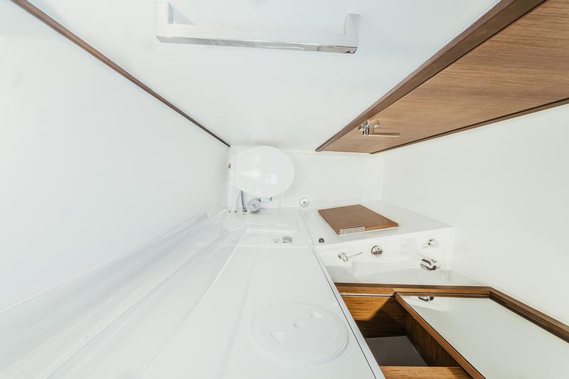 Book yachts online - catamaran - Lagoon 40 - MEEA - rent