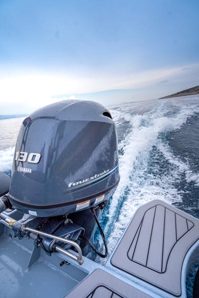 Book yachts online - motorboat - Highfield Sport 560 - no name - rent
