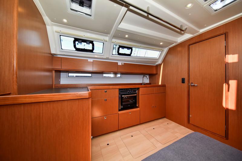 Book yachts online - sailboat - Bavaria Cruiser 46 - Baligot - rent