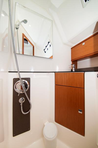 Book yachts online - sailboat - Bavaria Cruiser 46 - Baligot - rent