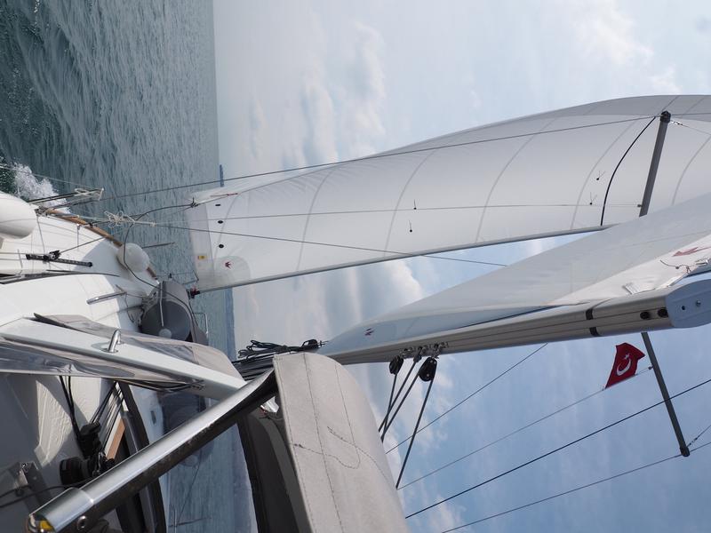 Book yachts online - sailboat - Beneteau Oceanis 38.1 - IDA - rent
