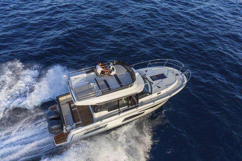 Book yachts online - motorboat - Merry Fisher 1095 FLY - Tana - rent