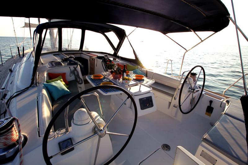 Book yachts online - sailboat - Oceanis 54 - Inspiration - (A/C - Generator - Refit 2020) - rent