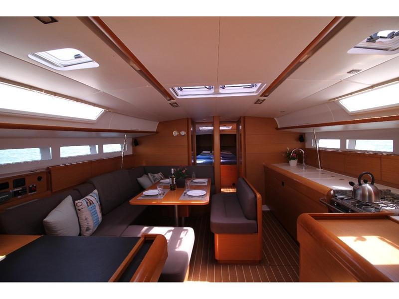 Book yachts online - sailboat - Sun Odyssey 509 - King of hearts - (A/C - Generator - Refit 2020) - rent