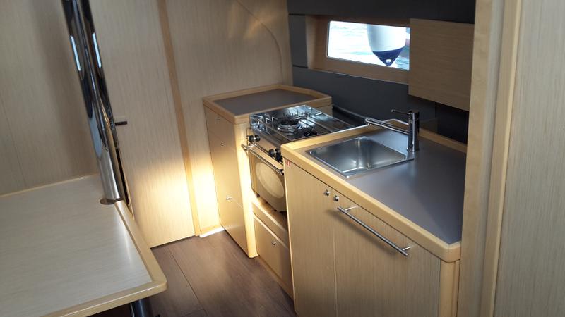 Book yachts online - sailboat - Oceanis 38 - Maun - rent